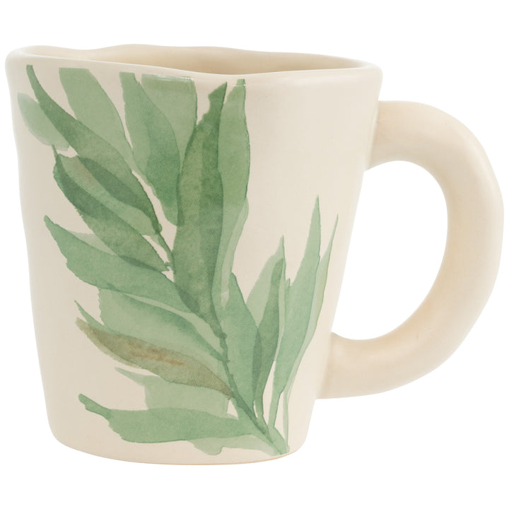 Taza de hojas y tallos